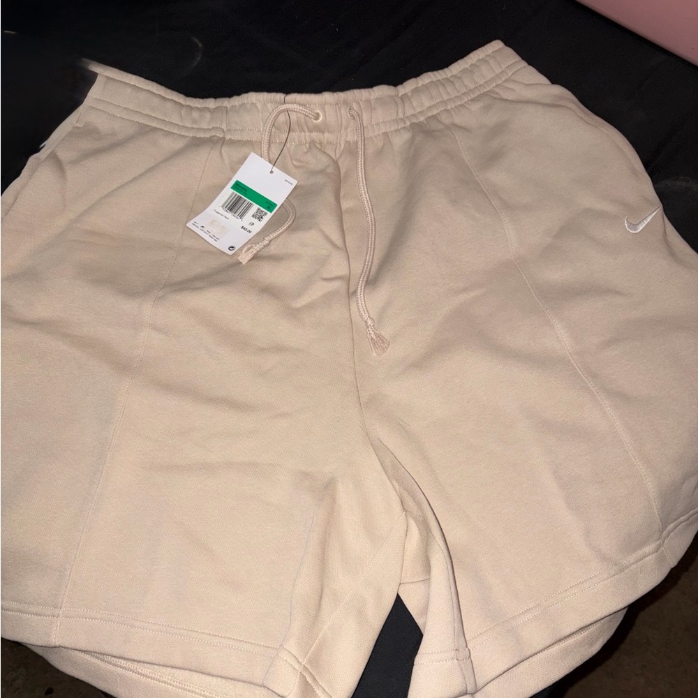 Nike Cream Women’s Shorts